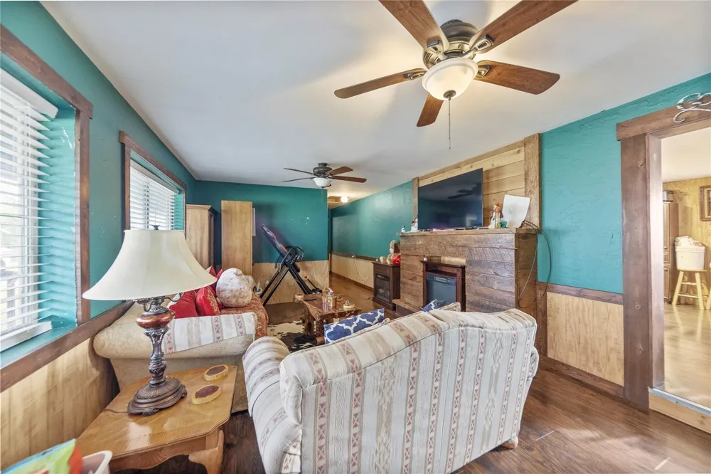 3451 Fm 878 Waxahachie, TX 75165