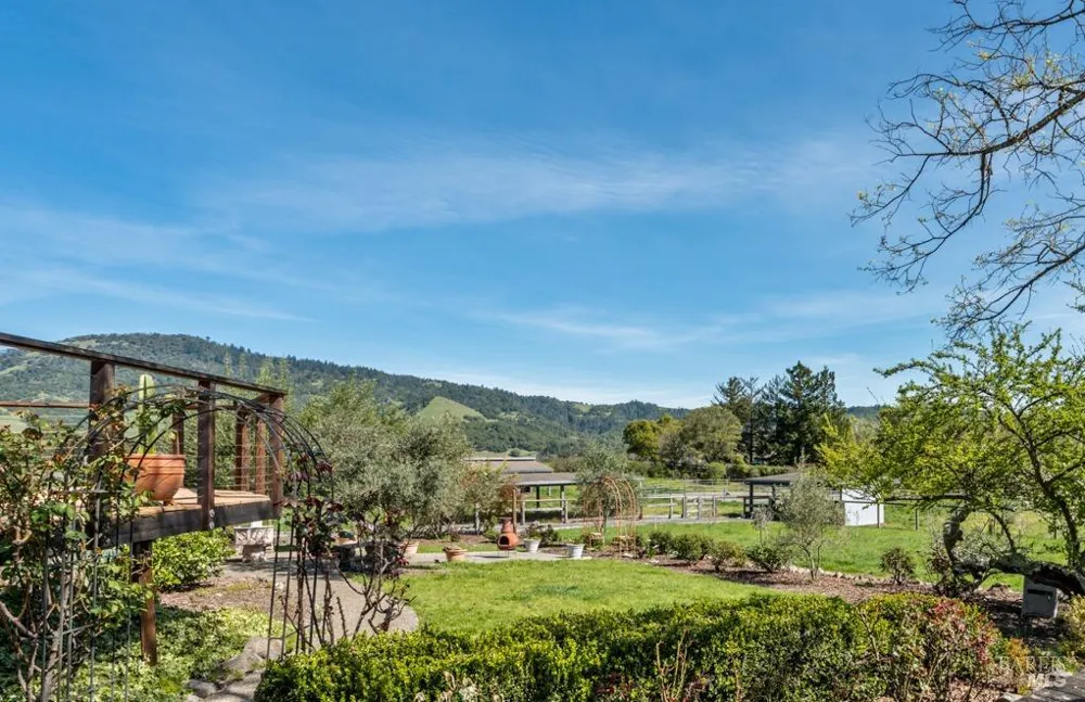 4436 Grange Road Santa Rosa, CA 95404