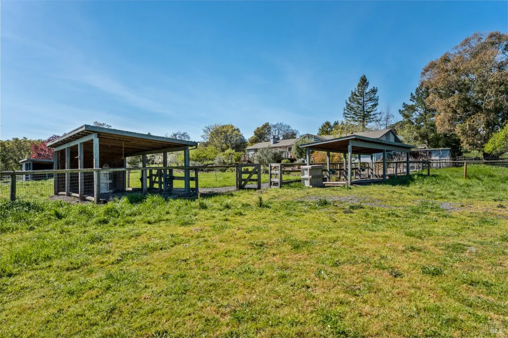 4436 Grange Road Santa Rosa, CA 95404