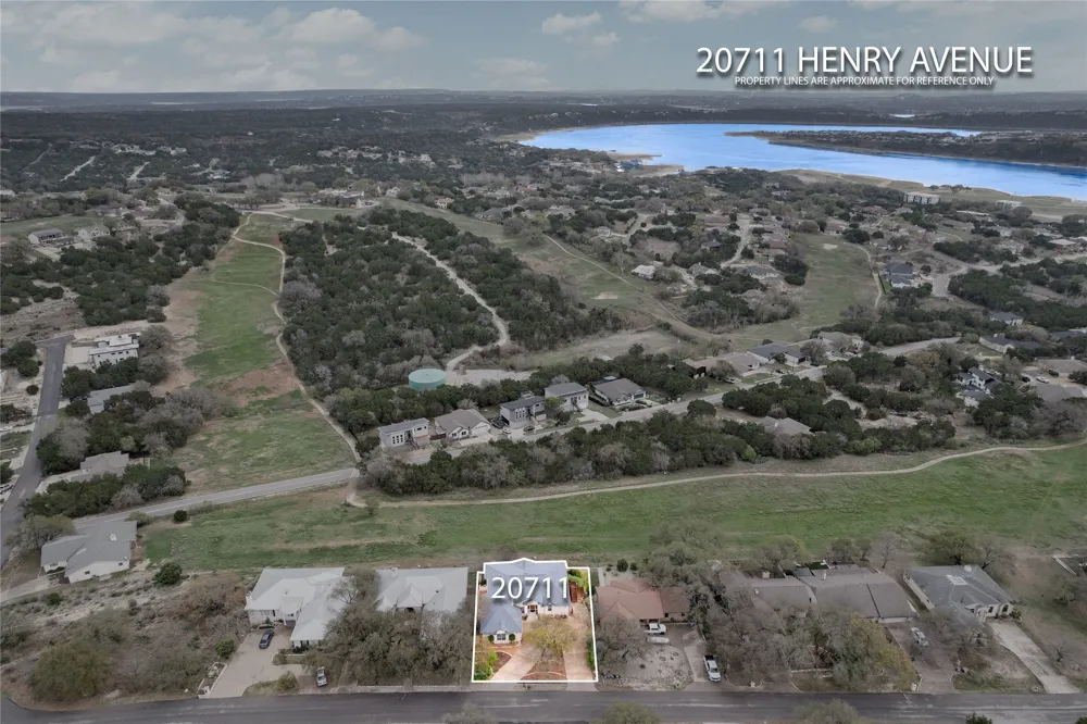 20711 Henry Avenue Lago Vista, TX 78645