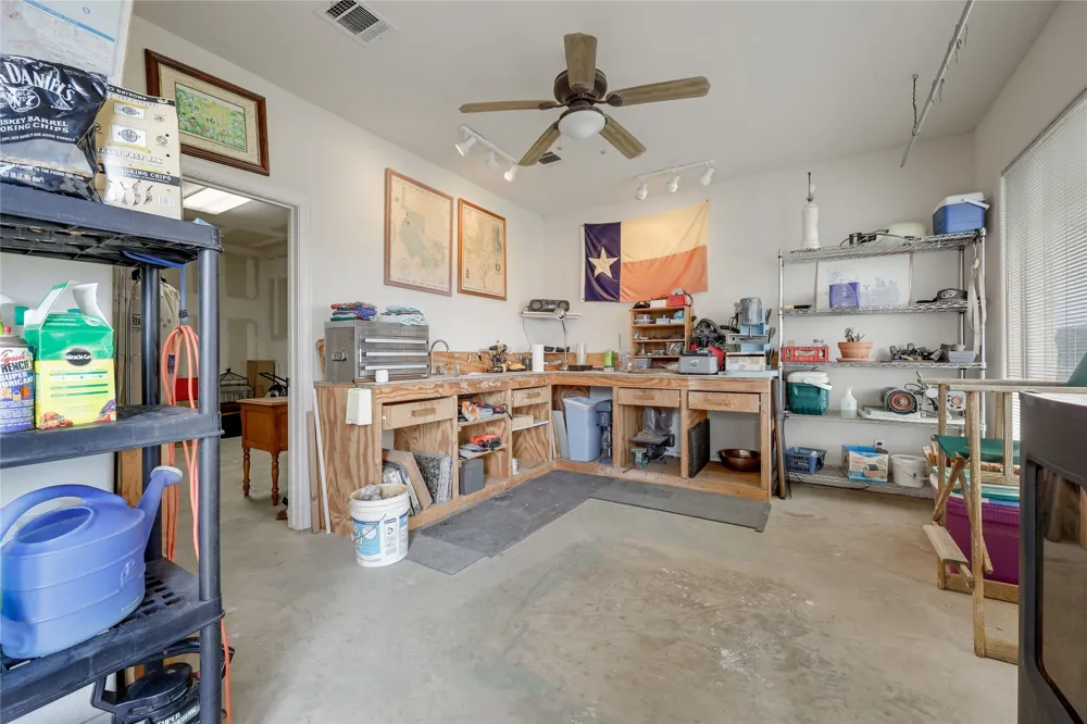20711 Henry Avenue Lago Vista, TX 78645