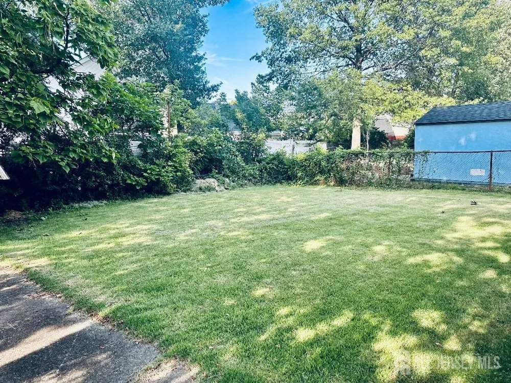 41 W Henry Place W Iselin, NJ 08830