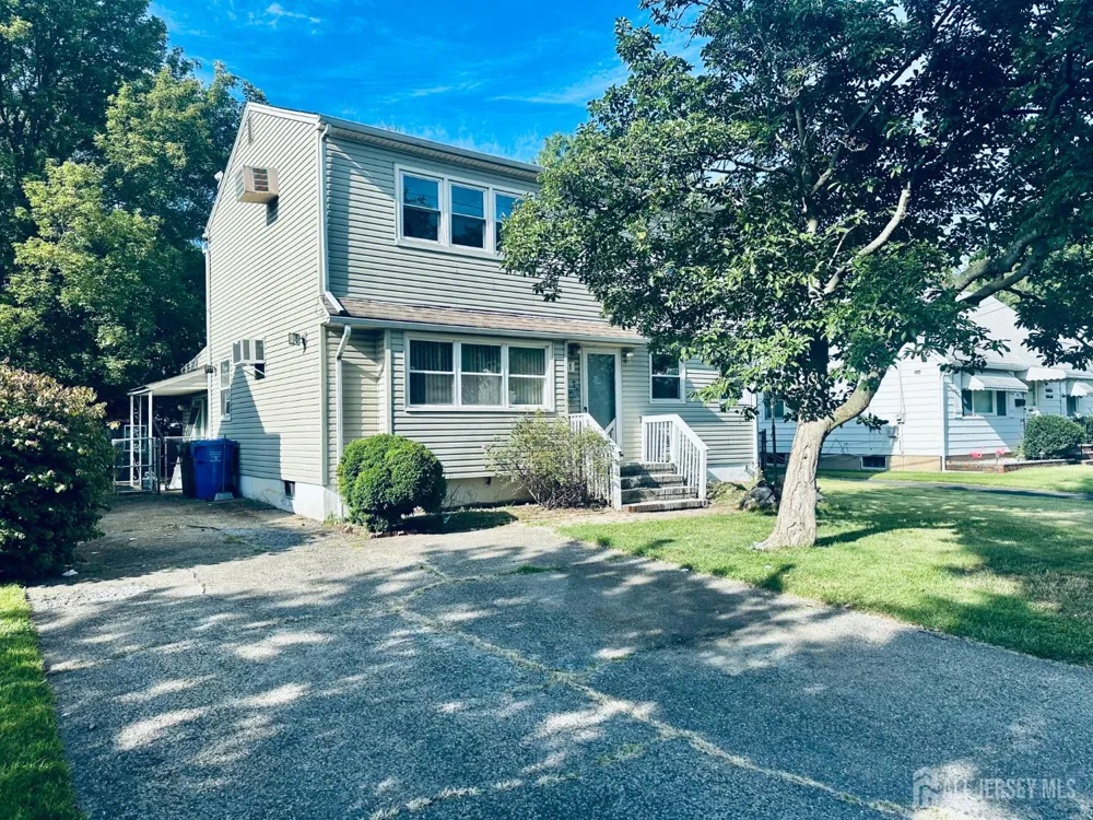 41 W Henry Place W Iselin, NJ 08830