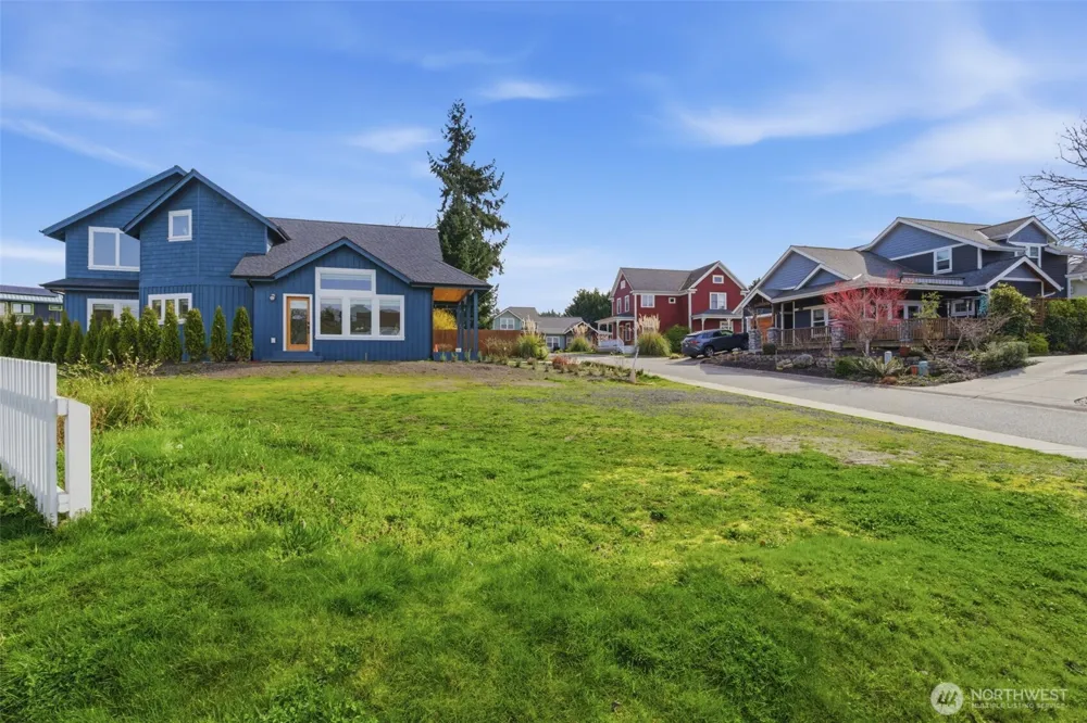 515 Antonson Lane NE Poulsbo, WA 98370