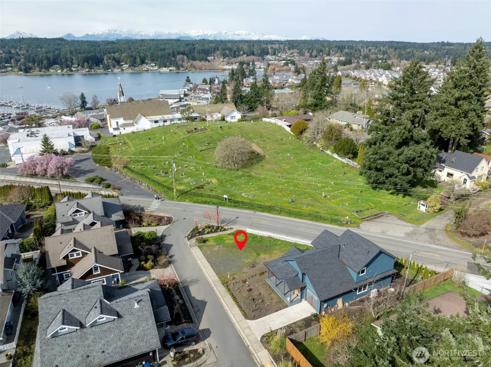 515 Antonson Lane NE Poulsbo, WA 98370