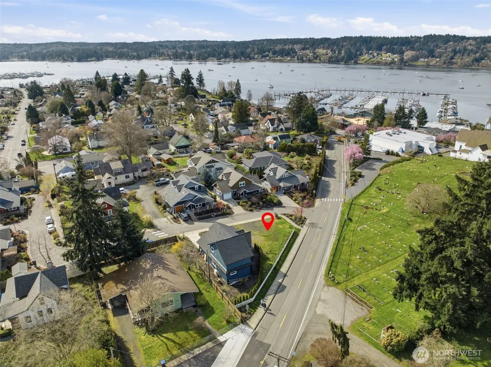 515 Antonson Lane NE Poulsbo, WA 98370