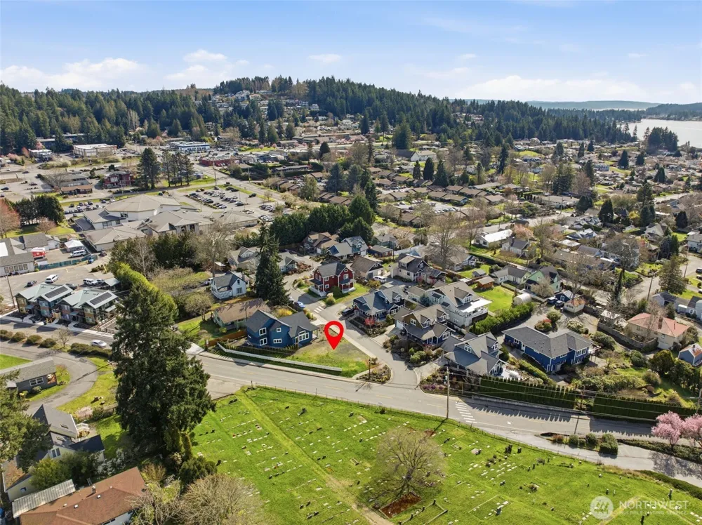 515 Antonson Lane NE Poulsbo, WA 98370