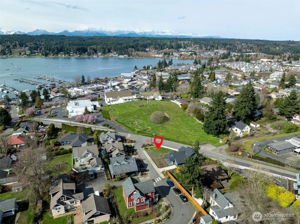 515 Antonson Lane NE Poulsbo, WA 98370