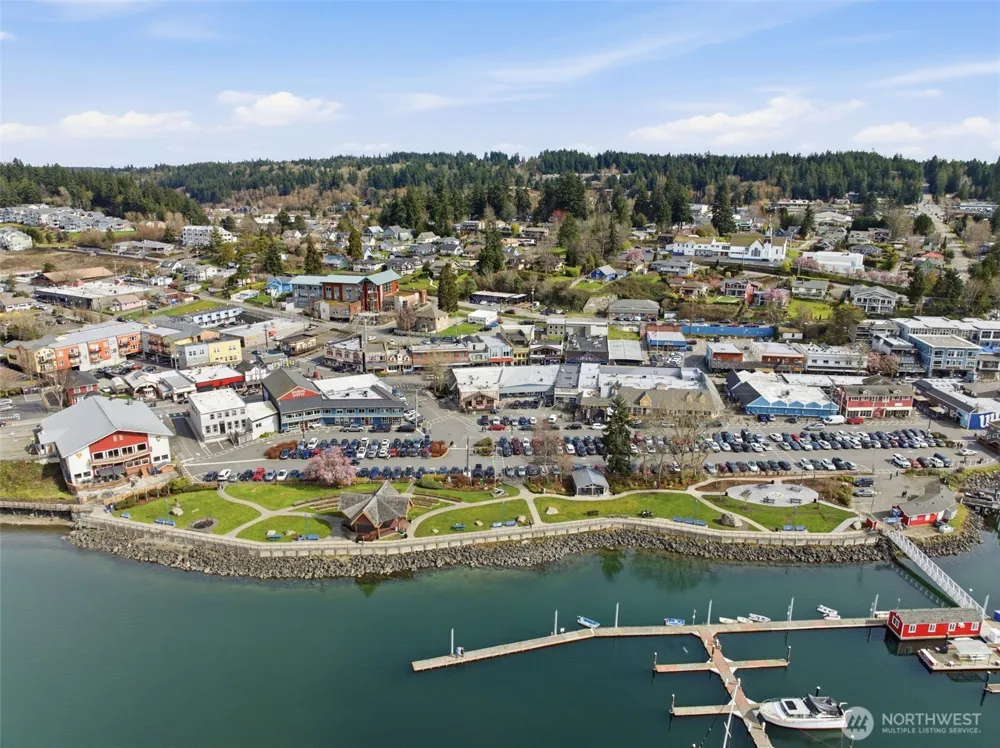 515 Antonson Lane NE Poulsbo, WA 98370