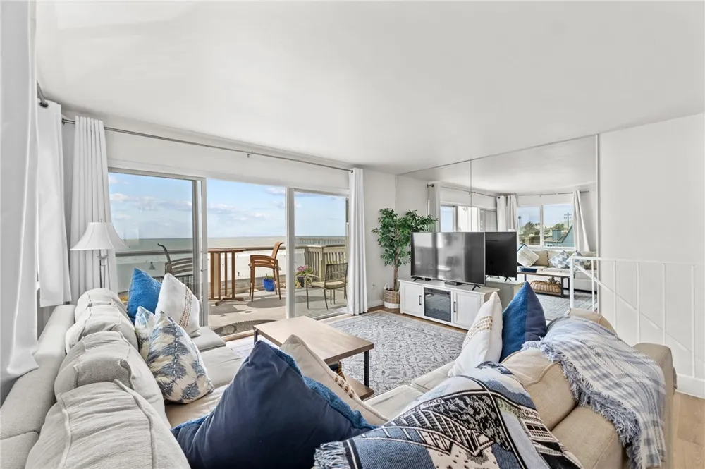 77 Ocean Avenue #12 Cayucos, CA 93430