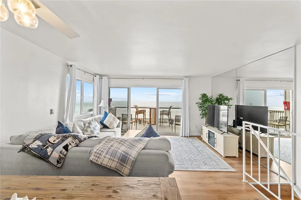 77 Ocean Avenue #12 Cayucos, CA 93430