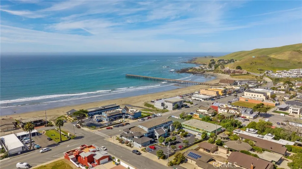 77 Ocean Avenue #12 Cayucos, CA 93430