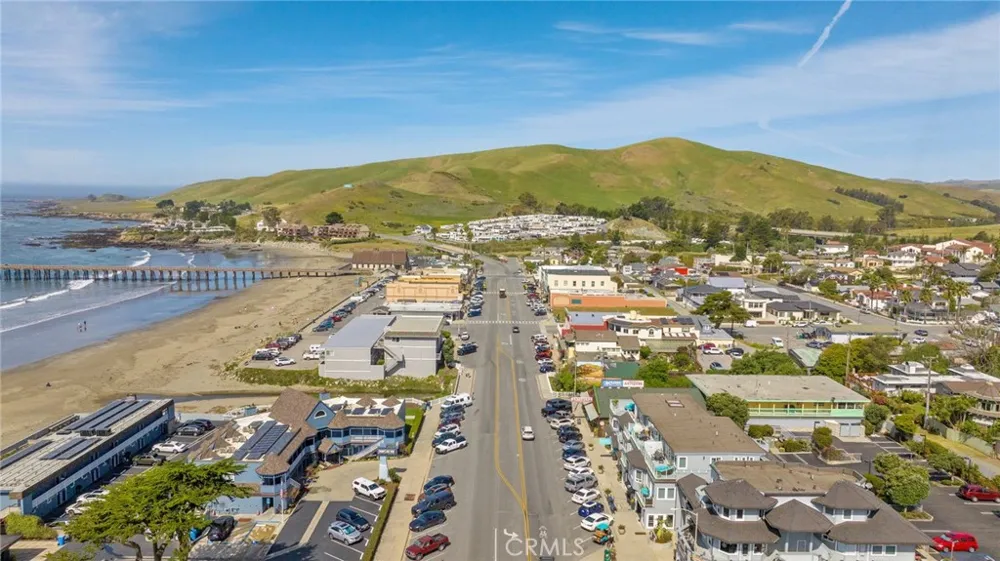 77 Ocean Avenue #12 Cayucos, CA 93430
