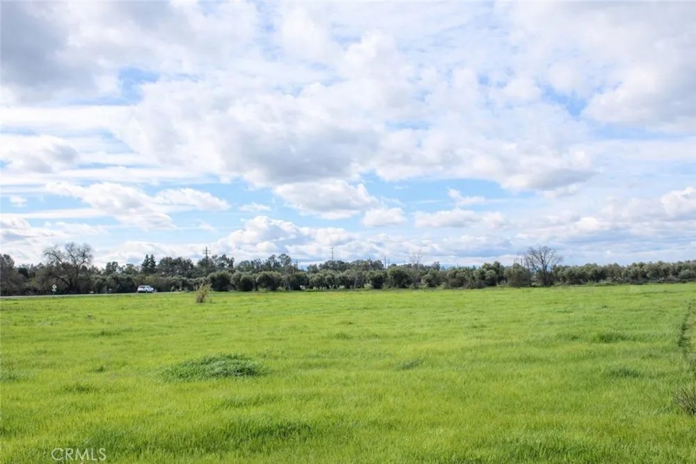 3781 Columbia Corning, CA 96021