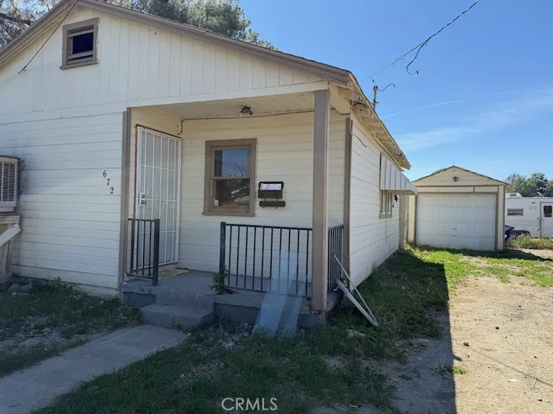 672 E Tache Coalinga, CA 93210