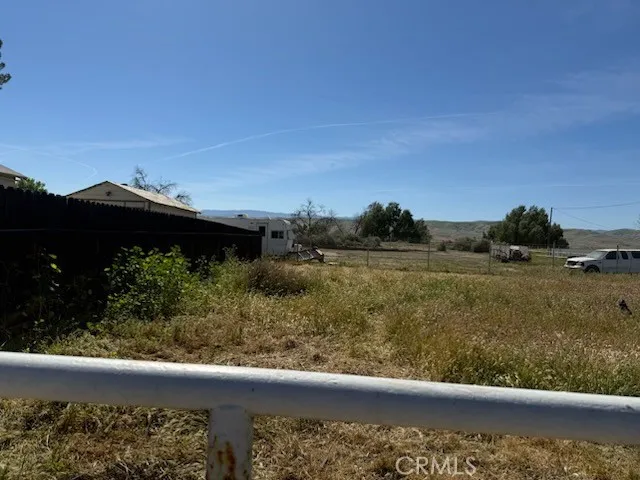 672 E Tache Coalinga, CA 93210