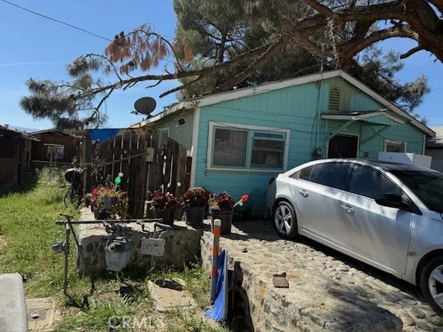 672 E Tache Coalinga, CA 93210