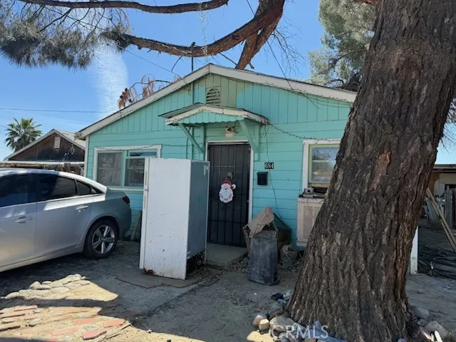 672 E Tache Coalinga, CA 93210