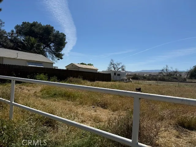672 E Tache Coalinga, CA 93210