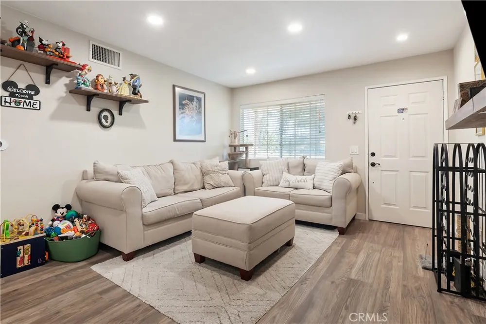 1195 Fitzgerald #G Simi Valley, CA 93065