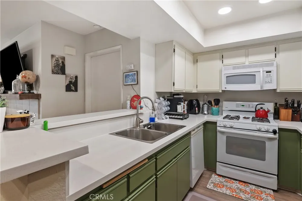 1195 Fitzgerald #G Simi Valley, CA 93065