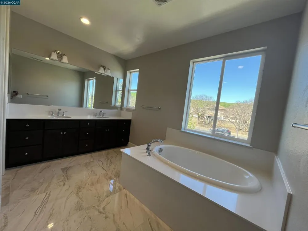 4805 Dolce Court Fairfield, CA 94534
