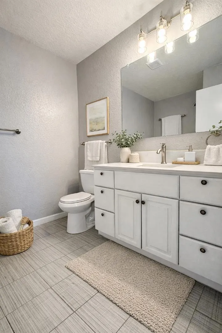 8 Lancaster Circle #224 Bay Point, CA 94565