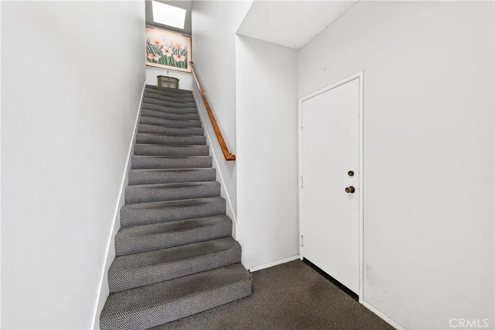 25261 Tanoak Lake Forest, CA 92630