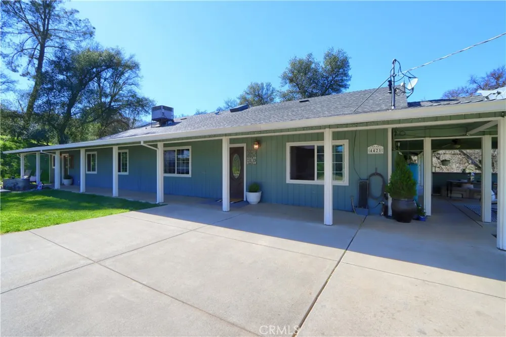 4421 Scrubby Oak Mariposa, CA 95338