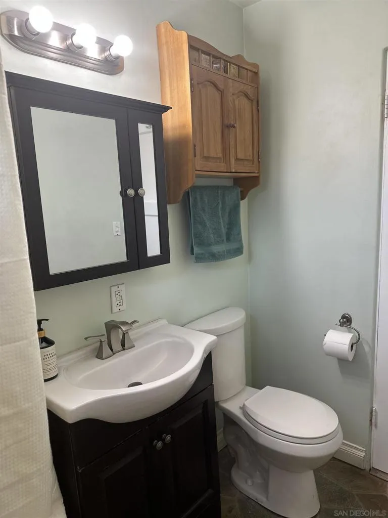 314 E E Washington Ave El Cajon, CA 92020