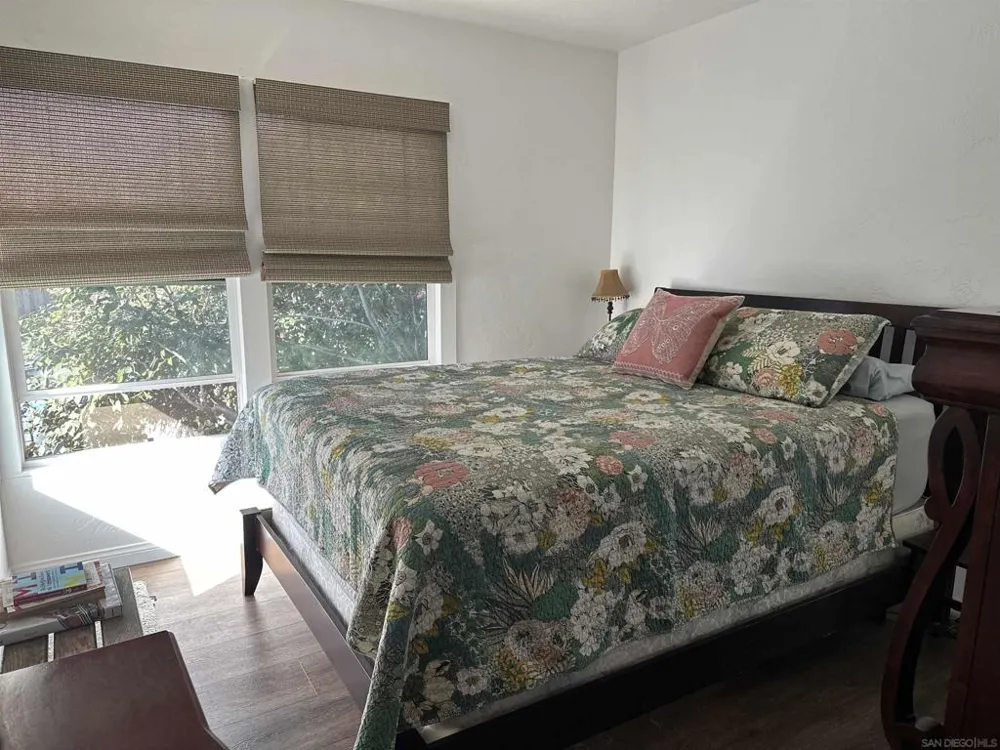 314 E E Washington Ave El Cajon, CA 92020