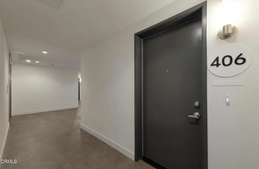 18900 Parthenia Street #201 Northridge, CA 91324