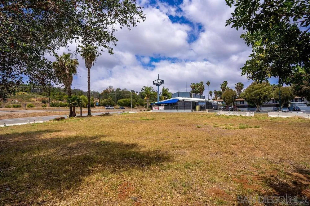 2690 S Escondido Blvd Escondido, CA 92025