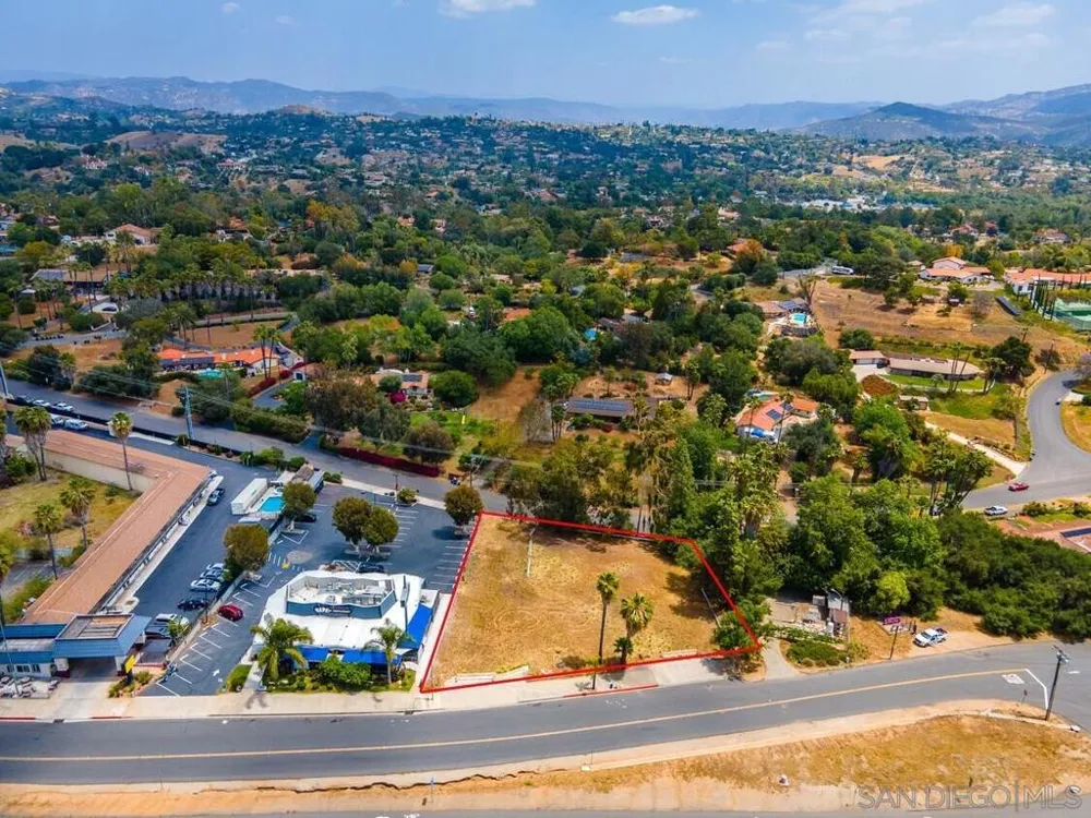 2690 S Escondido Blvd Escondido, CA 92025