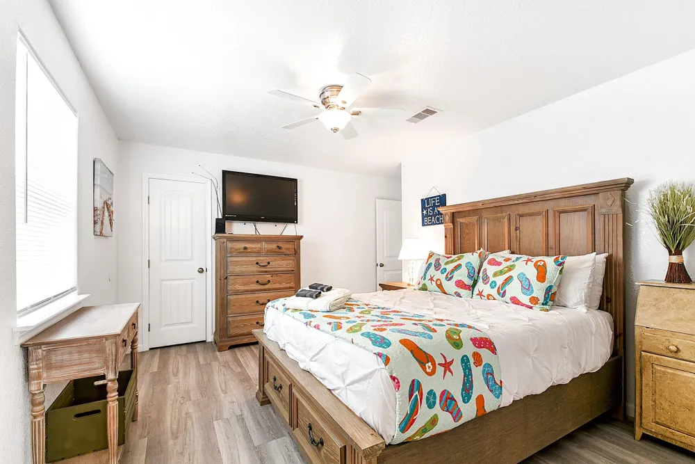 126 Nesmith Place Surfside Beach, TX 77541