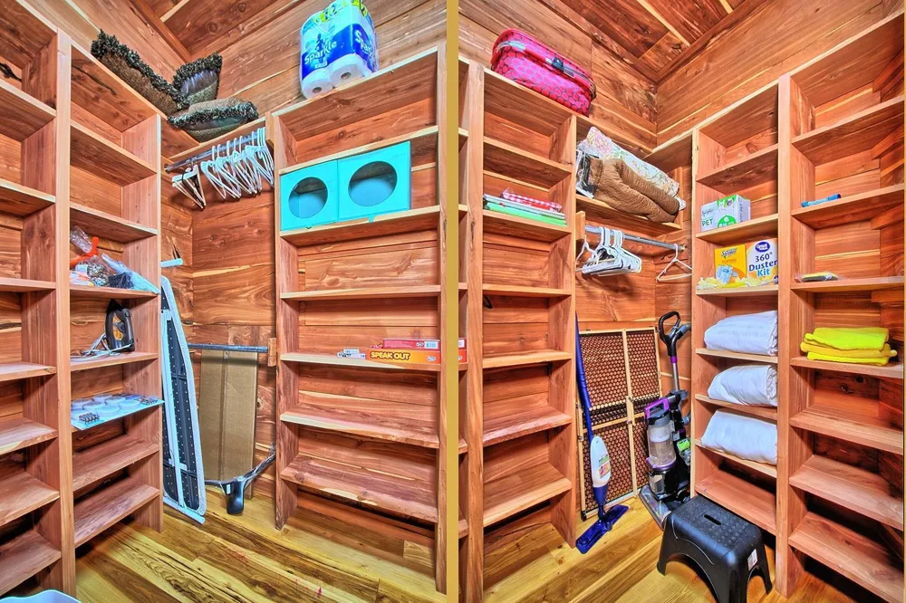 520 Mccoury Loop Milam, TX 75959