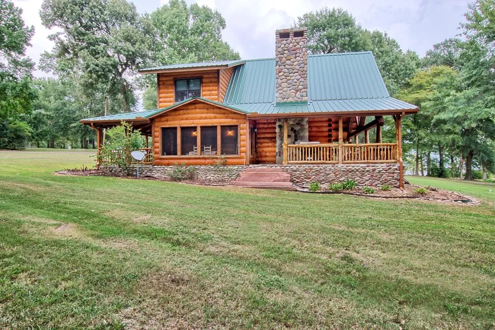 520 Mccoury Loop Milam, TX 75959