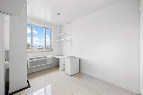 106-07 Northern Boulevard #5B