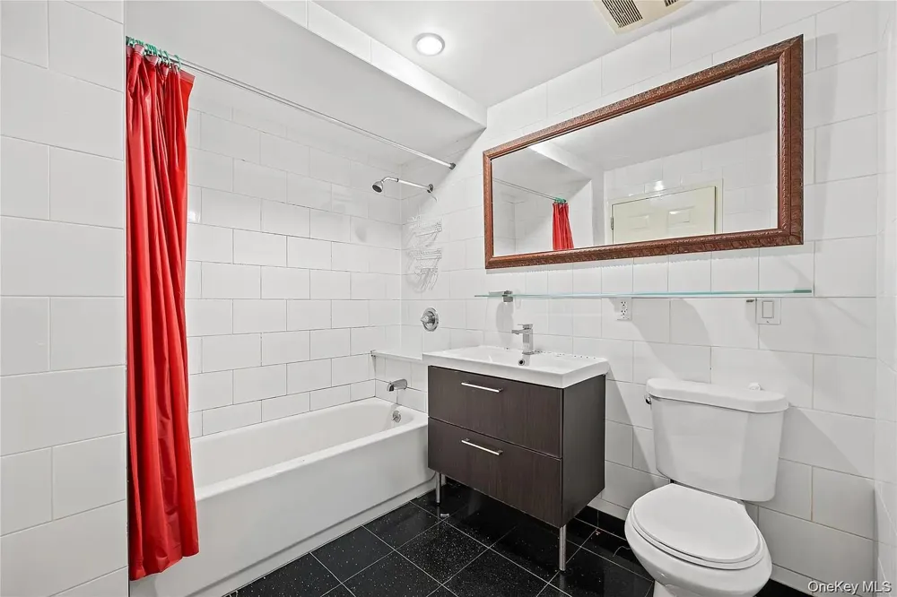 106-07 Northern Boulevard #5B Corona, NY 11368