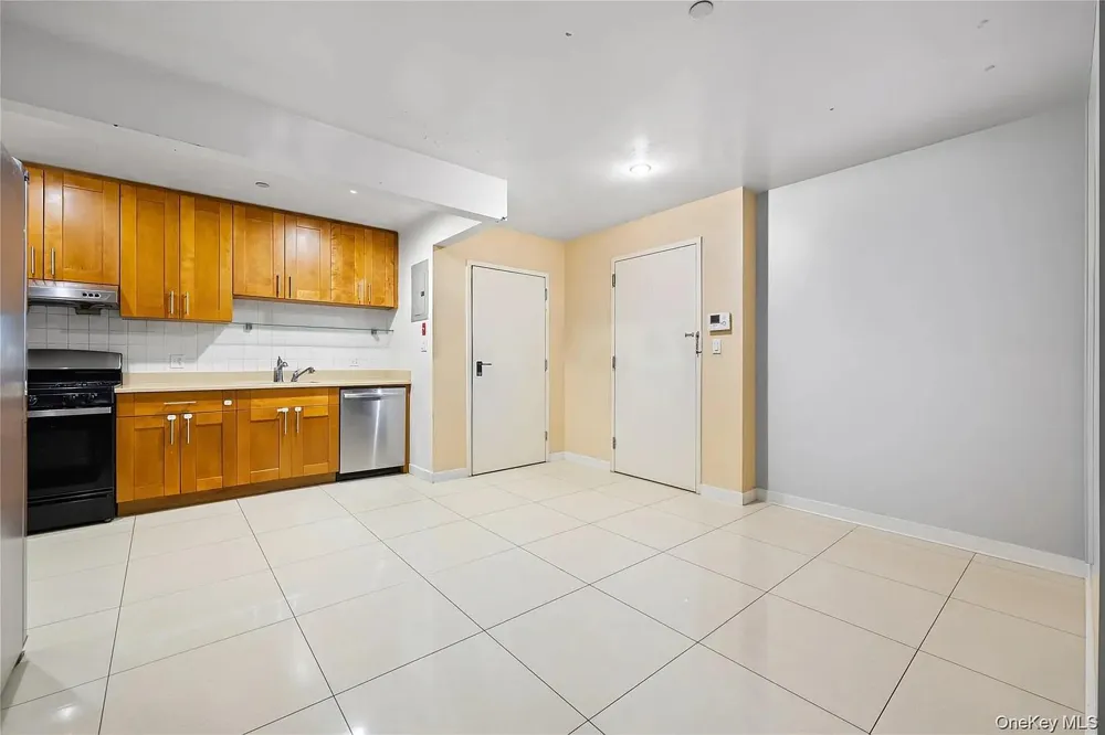 106-07 Northern Boulevard #5B Corona, NY 11368