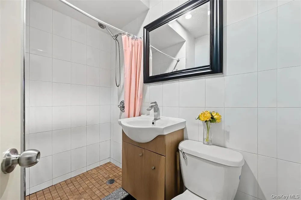 106-07 Northern Boulevard #5B Corona, NY 11368