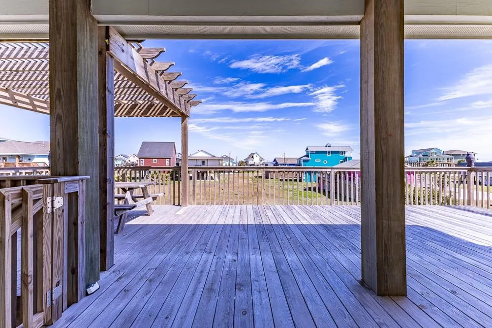 13111 Buccaneer Parkway Freeport, TX 77541