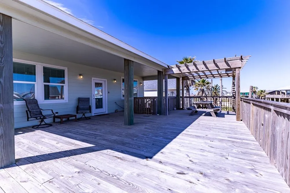 13111 Buccaneer Parkway Freeport, TX 77541