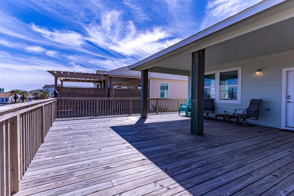 13111 Buccaneer Parkway Freeport, TX 77541
