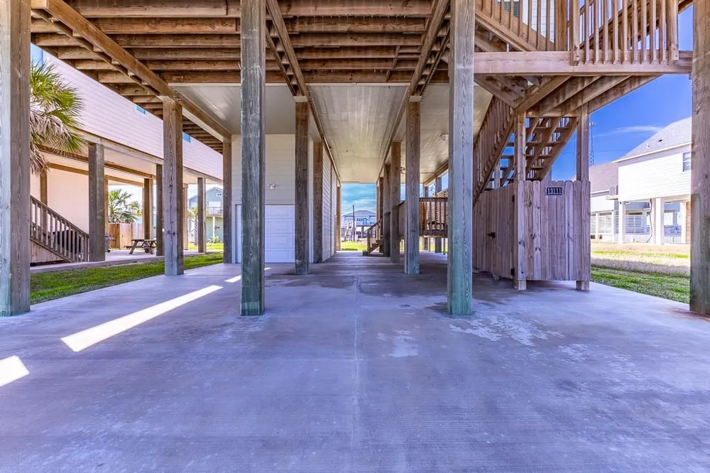 13111 Buccaneer Parkway Freeport, TX 77541