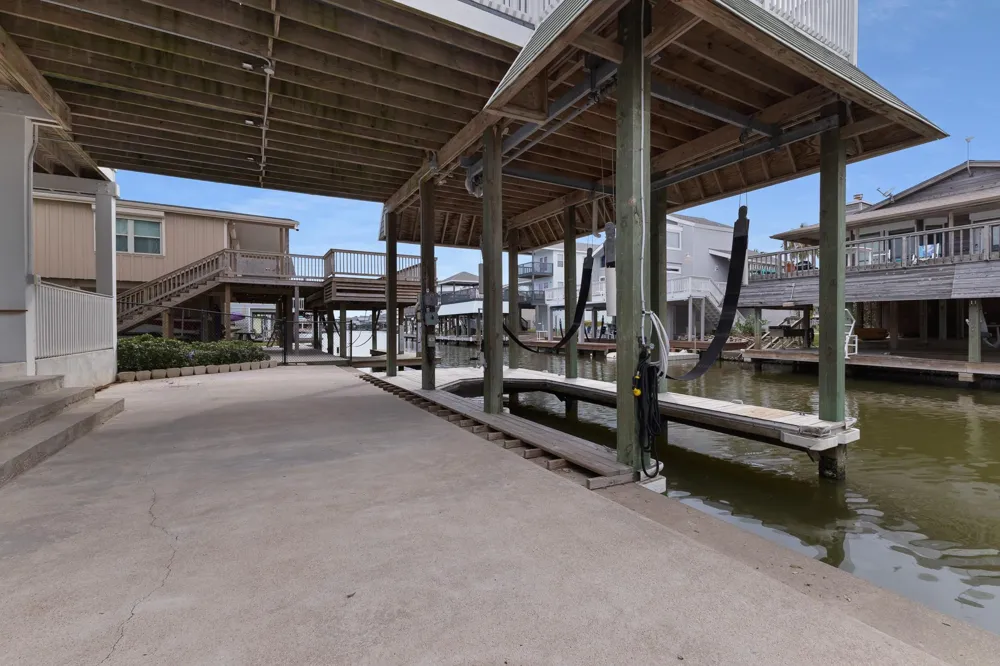 16530 Tampico Way Jamaica Beach, TX 77554