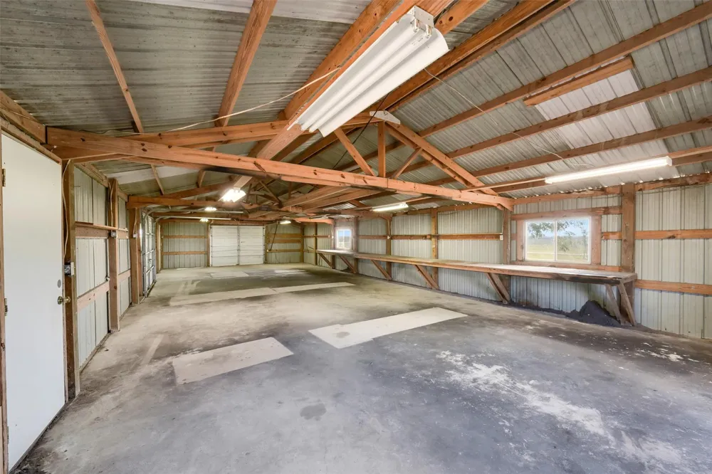 2265 County Road 312 Louise, TX 77455