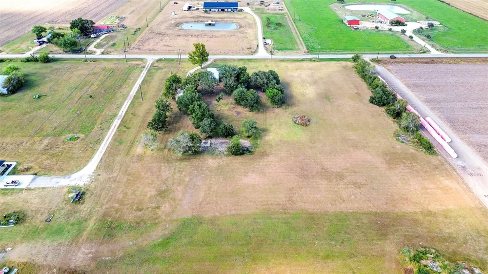 2265 County Road 312 Louise, TX 77455
