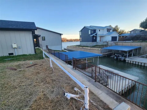 940 Euele Moore Drive 9