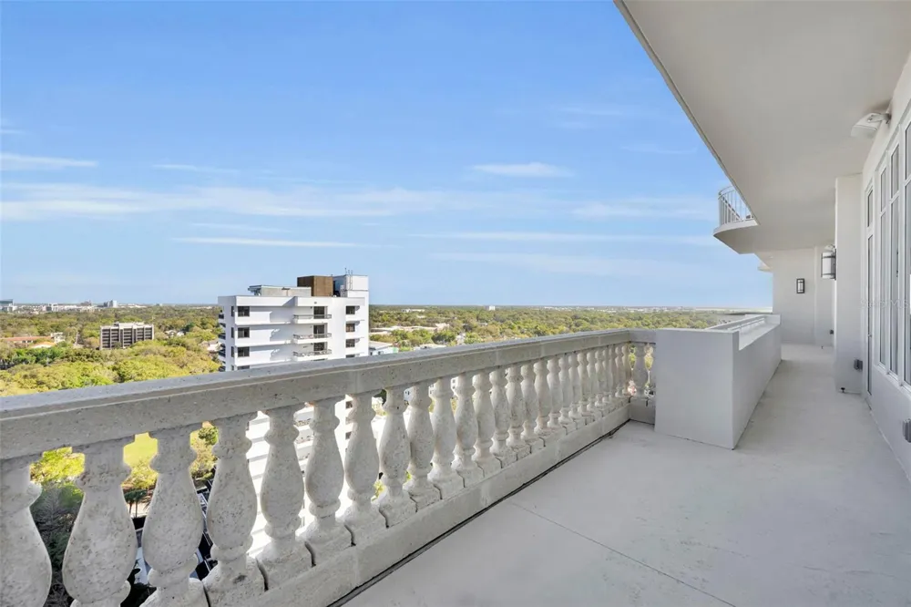 100 S EOLA DRIVE #PH 116 Orlando, FL 32801